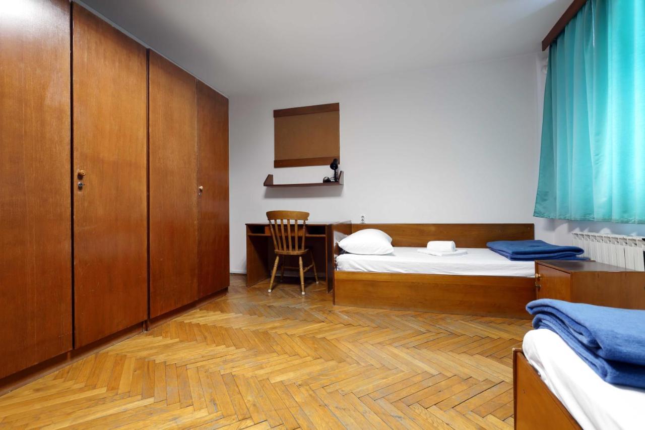 Rooms Studentsko Naselje Ivan Goran Kovacic Rijeka Bagian luar foto