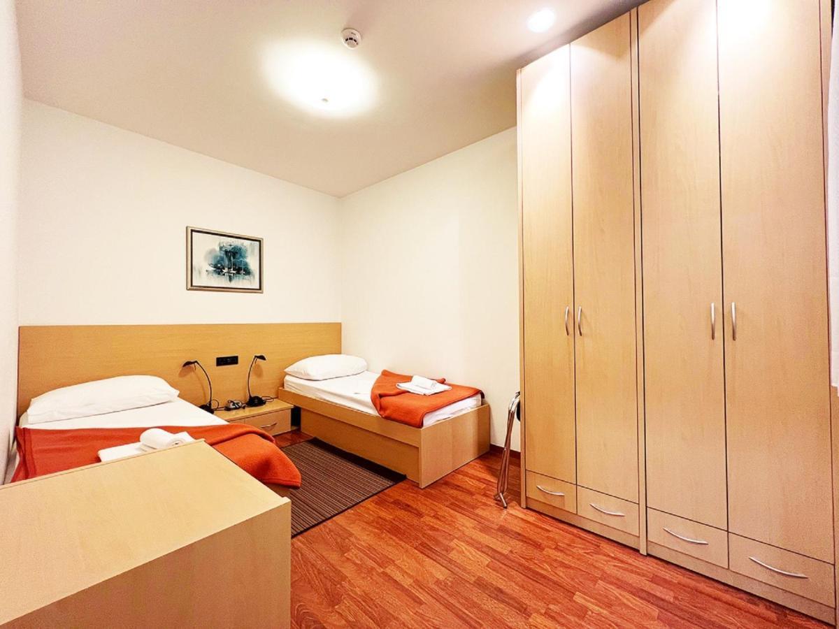 Rooms Studentsko Naselje Ivan Goran Kovacic Rijeka Ruang foto