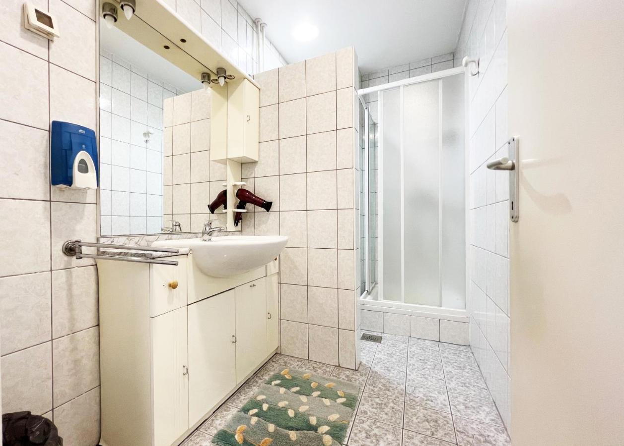Rooms Studentsko Naselje Ivan Goran Kovacic Rijeka Ruang foto